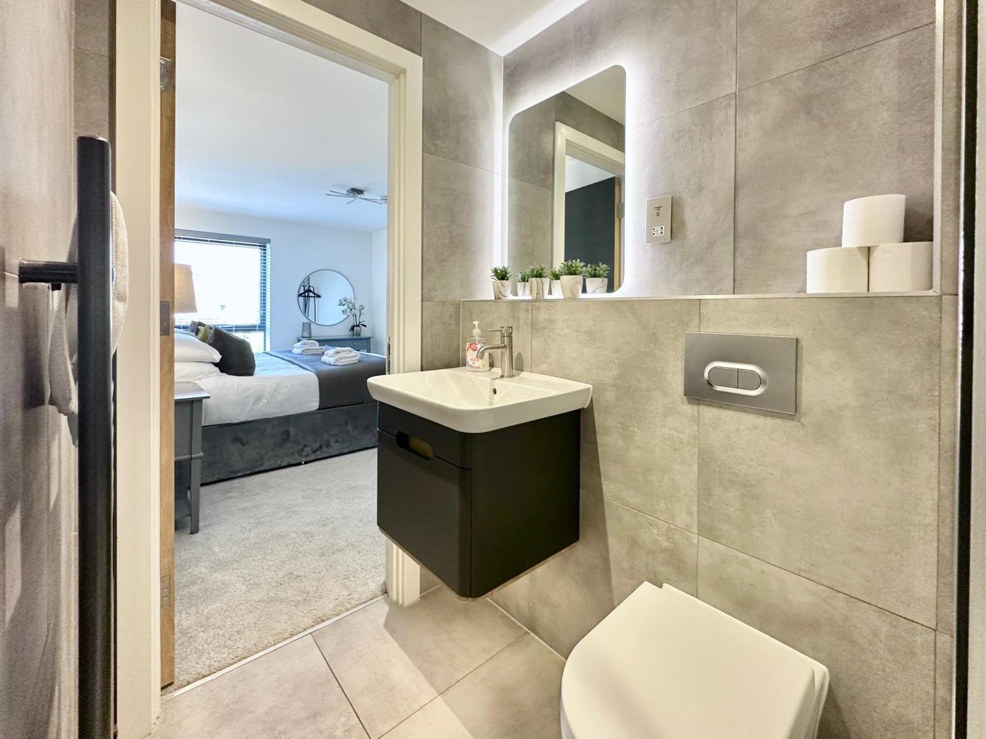 Icona Luxury Apartment With Minster Views & Allocated Parking ヨーク エクステリア 写真